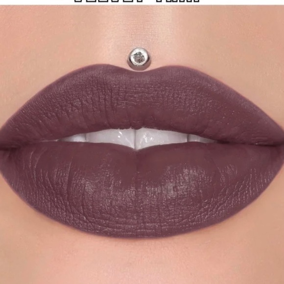 JEFFREE STAR Velvet Trap Lipstick “Mouse Trap” NEW IN BOX!!! - Picture 2 of 4